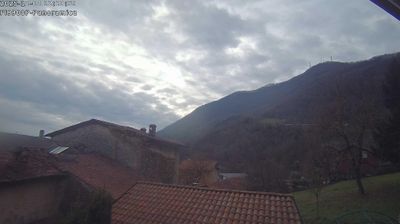 immagine della webcam nei dintorni di San Giovanni Bianco: webcam Strozza