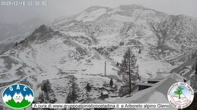 immagine della webcam nei dintorni di Piateda: webcam Vilminore di Scalve