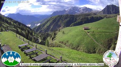 immagine della webcam nei dintorni di Cima Bianca: webcam Vilminore di Scalve