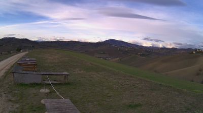 immagine della webcam nei dintorni di Fermo: webcam Cossignano