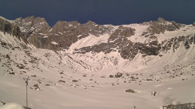 immagine della webcam nei dintorni di Ghiacciaio Presena: webcam Saviore dell'Adamello