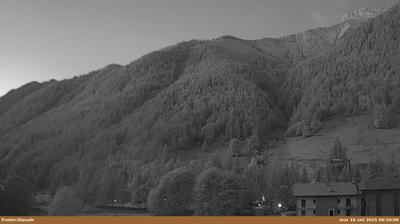 immagine della webcam nei dintorni di Pradleves: webcam Pontechianale