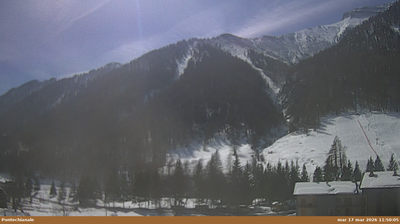 immagine della webcam nei dintorni di Crissolo Pian della Regina: webcam Pontechianale