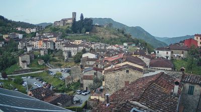 immagine della webcam nei dintorni di Lido Di Camaiore: webcam Borgo a Mozzano