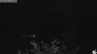 immagine della webcam nei dintorni di San Bartolomeo al Mare: webcam Aquila di Arroscia