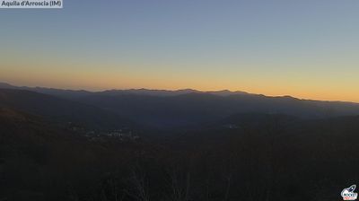 immagine della webcam nei dintorni di Albenga: webcam Aquila di Arroscia