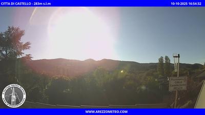immagine della webcam nei dintorni di Caprese Michelangelo: webcam Città di Castello