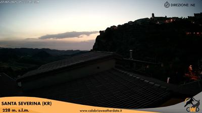 immagine della webcam nei dintorni di Petronà: webcam Santa Severina