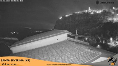 immagine della webcam nei dintorni di Carfizzi: webcam Santa Severina