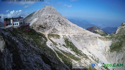 immagine della webcam nei dintorni di Passo delle Fittanze: webcam Lessinia