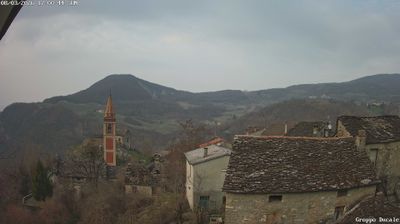 immagine della webcam nei dintorni di Passo del Penice: webcam Morfasso