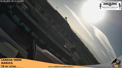 immagine della webcam nei dintorni di Staletti Marina: webcam Sant'Eufemia Lamezia