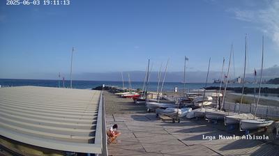 immagine della webcam nei dintorni di Valleggia: webcam Albisola Superiore