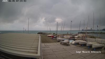 immagine della webcam nei dintorni di Voze: webcam Albisola Superiore
