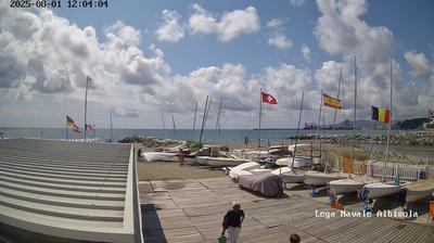 immagine della webcam nei dintorni di Arenzano: webcam Albisola Superiore