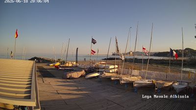 immagine della webcam nei dintorni di Bergeggi: webcam Albisola Superiore
