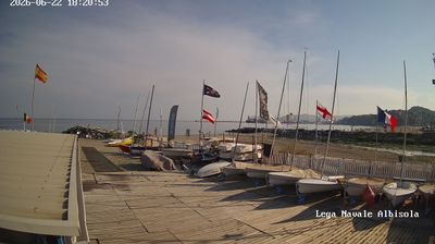 immagine della webcam nei dintorni di Vado Ligure: webcam Albisola Superiore