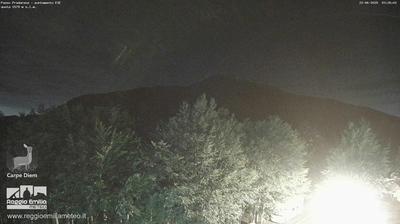 immagine della webcam nei dintorni di Prato Spilla: webcam Capanne di Sillano