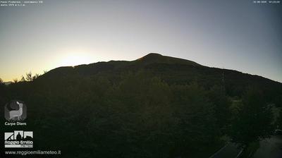 immagine della webcam nei dintorni di Castelnovo ne' Monti: webcam Capanne di Sillano