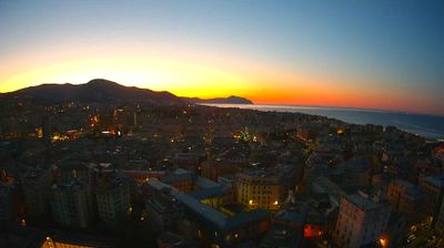 immagine della webcam nei dintorni di Sestri Ponente: webcam Genova