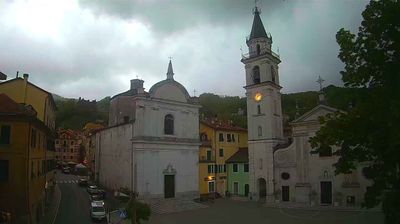 immagine della webcam nei dintorni di Casella: webcam Torriglia