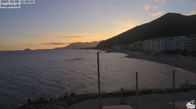 immagine della webcam nei dintorni di Pietra Ligure: webcam Borghetto Santo Spirito