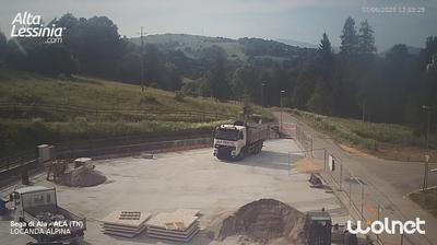 immagine della webcam nei dintorni di Passo delle Fittanze: webcam Erbezzo