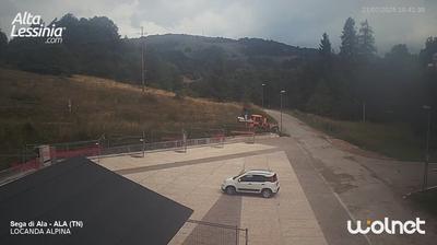 immagine della webcam nei dintorni di San Giacomo di Brentonico: webcam Passo delle Fittanze