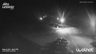 immagine della webcam nei dintorni di Ferrara di Monte Baldo: webcam Passo delle Fittanze