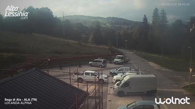 immagine della webcam nei dintorni di Ferrara di Monte Baldo: webcam Passo delle Fittanze