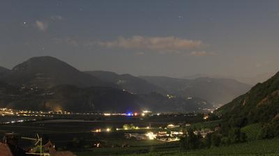 immagine della webcam nei dintorni di San Genesio Atesino: webcam Terlano