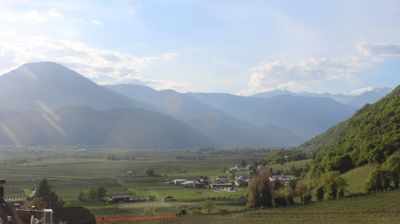 immagine della webcam nei dintorni di Caldaro sulla Strada del Vino: webcam Terlano