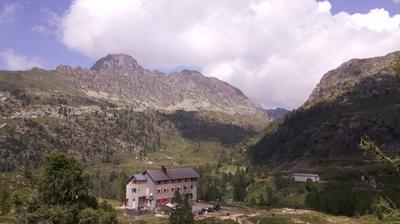 immagine della webcam nei dintorni di Valbondione: webcam Rifugio Calvi Laghi Gemelli