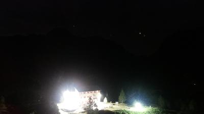 immagine della webcam nei dintorni di Averara: webcam Rifugio Calvi Laghi Gemelli