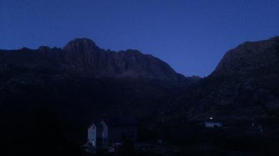 immagine della webcam nei dintorni di Spiazzi di Gromo: webcam Rifugio Calvi Laghi Gemelli