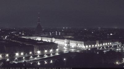 immagine della webcam nei dintorni di San Francesco al Campo: webcam Torino