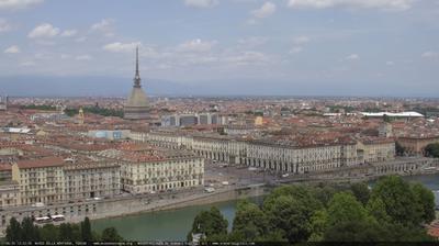 immagine della webcam nei dintorni di Castagneto Po: webcam Torino