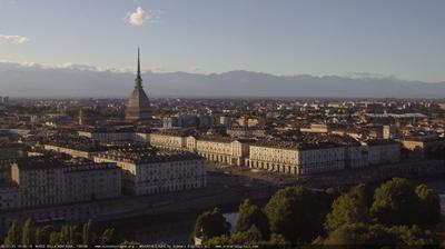 immagine della webcam nei dintorni di Pecetto Torinese: webcam Torino