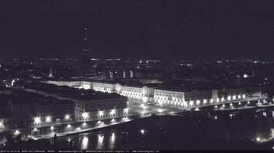 immagine della webcam nei dintorni di Castelnuovo Don Bosco: webcam Torino