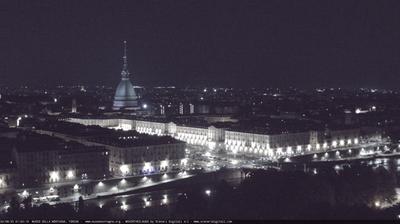immagine della webcam nei dintorni di San Raffaele Cimena: webcam Torino