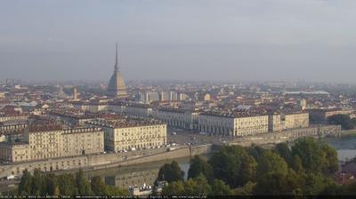 immagine della webcam nei dintorni di Baldissero Torinese: webcam Torino