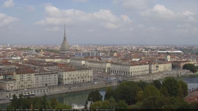 immagine della webcam nei dintorni di Pecetto Torinese: webcam Torino