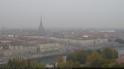 immagine della webcam nei dintorni di Castagneto Po: webcam Torino