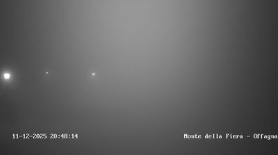 immagine della webcam nei dintorni di Villa Potenza: webcam Offagna