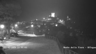 immagine della webcam nei dintorni di Treia: webcam Offagna