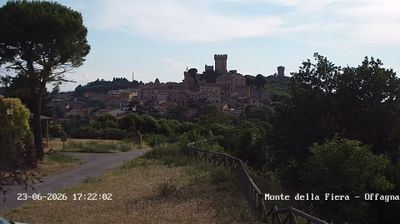 immagine della webcam nei dintorni di Porto Potenza Picena: webcam Offagna