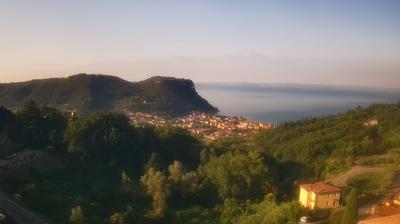 immagine della webcam nei dintorni di San Zeno di Montagna: webcam Garda