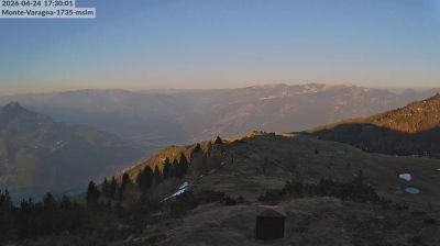 immagine della webcam nei dintorni di Isera: webcam San Giacomo di Brentonico