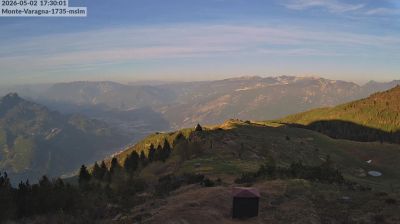 immagine della webcam nei dintorni di Brenzone sul Garda: webcam San Giacomo di Brentonico
