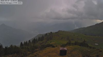 immagine della webcam nei dintorni di Tignale: webcam San Giacomo di Brentonico